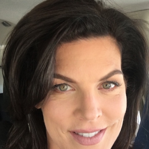 Meet your Posher, Jessica - Picture 1 of 1